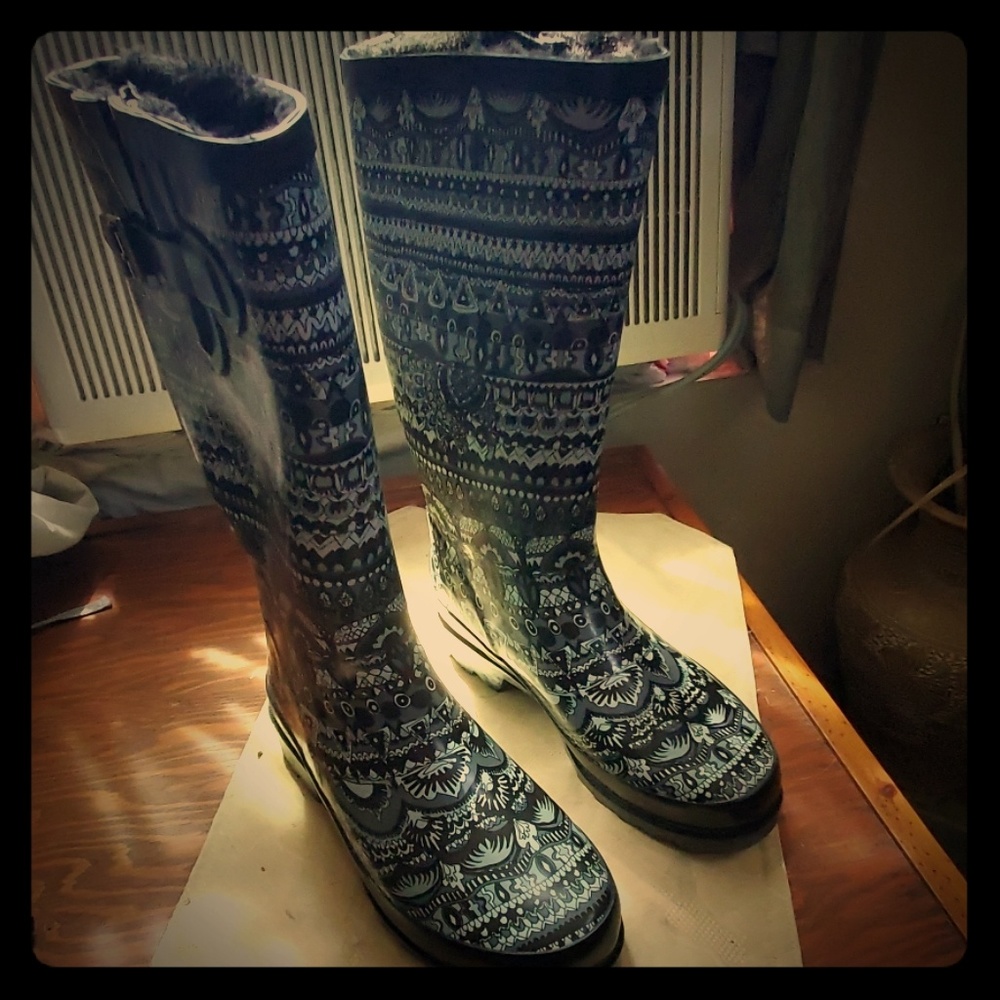 Rain boots